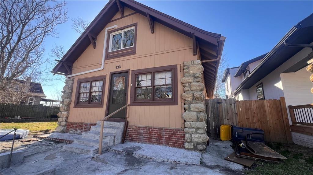 Listing Photo MLS #HMS2617974