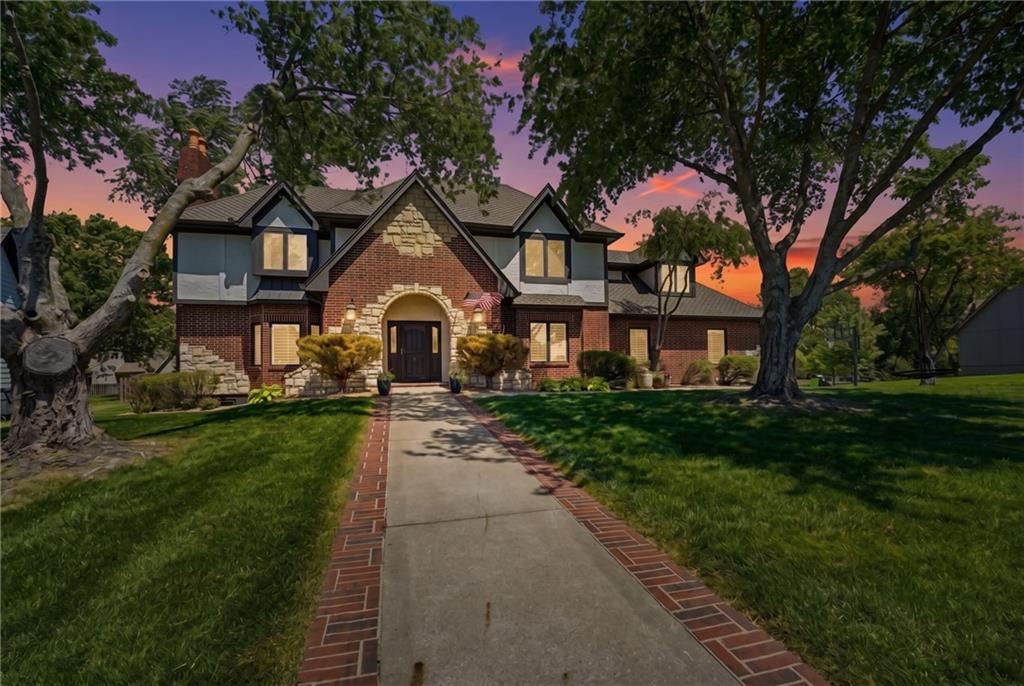 Listing Photo MLS #HMS2618031