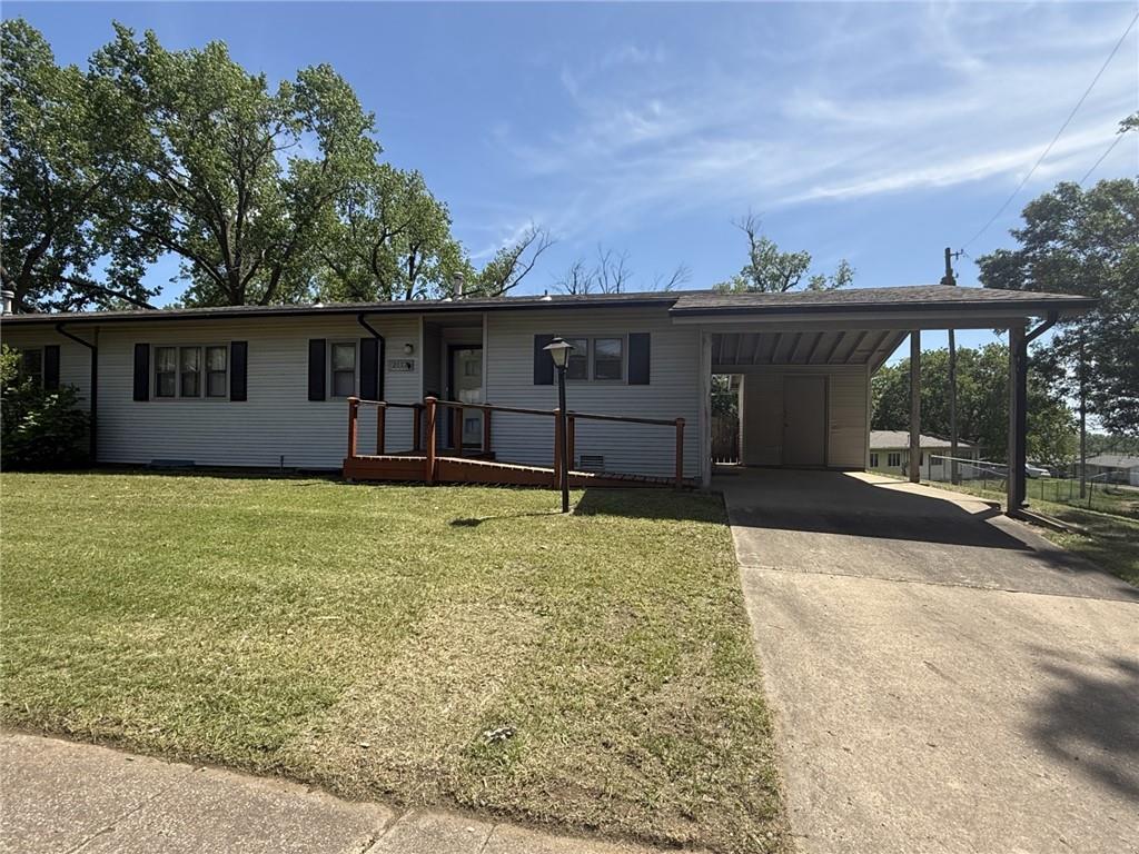 Listing Photo MLS #HMS2618158