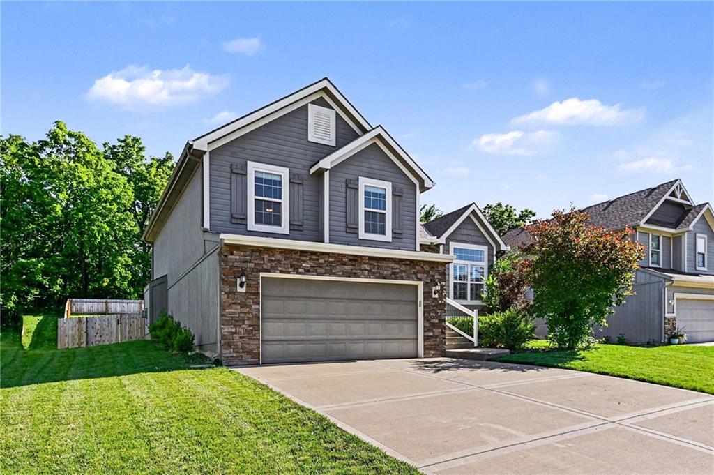 Listing Photo MLS #HMS2618181