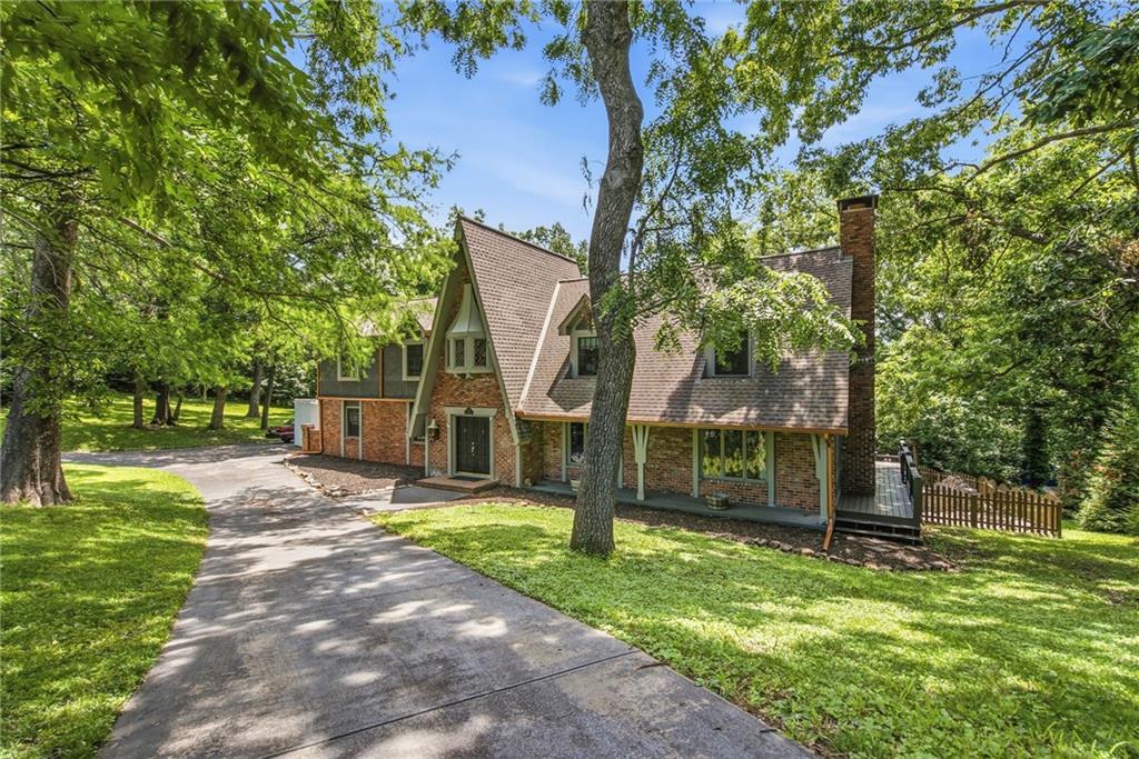 Listing Photo MLS #HMS2618233
