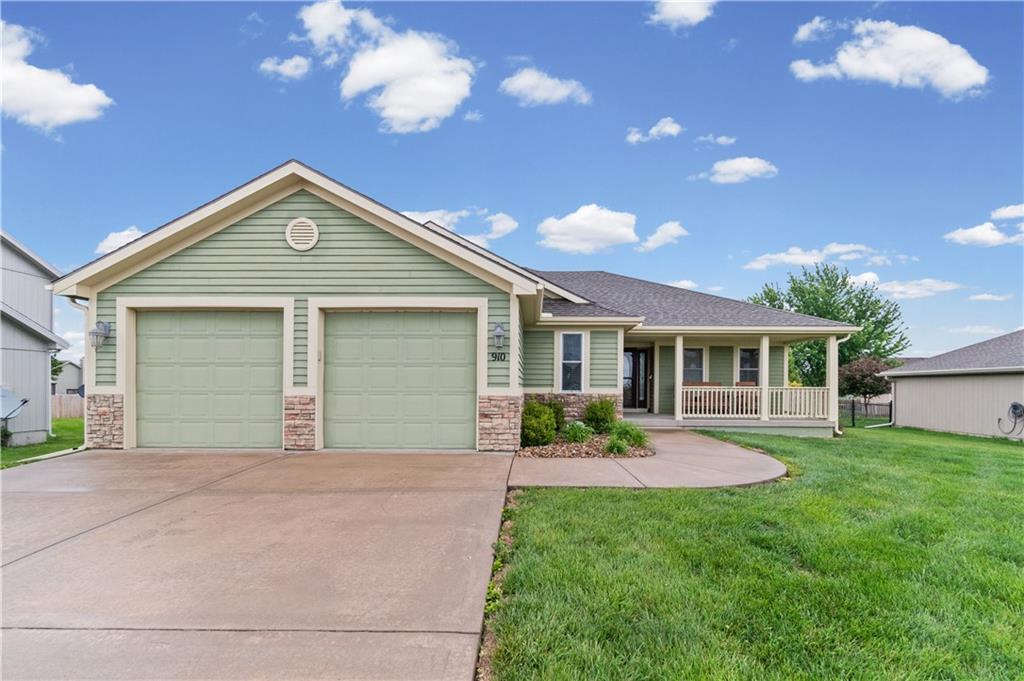 Listing Photo MLS #HMS2618247
