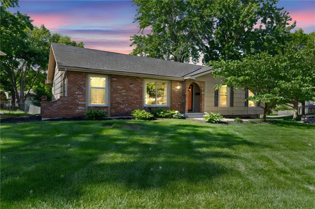 Listing Photo MLS #HMS2618352