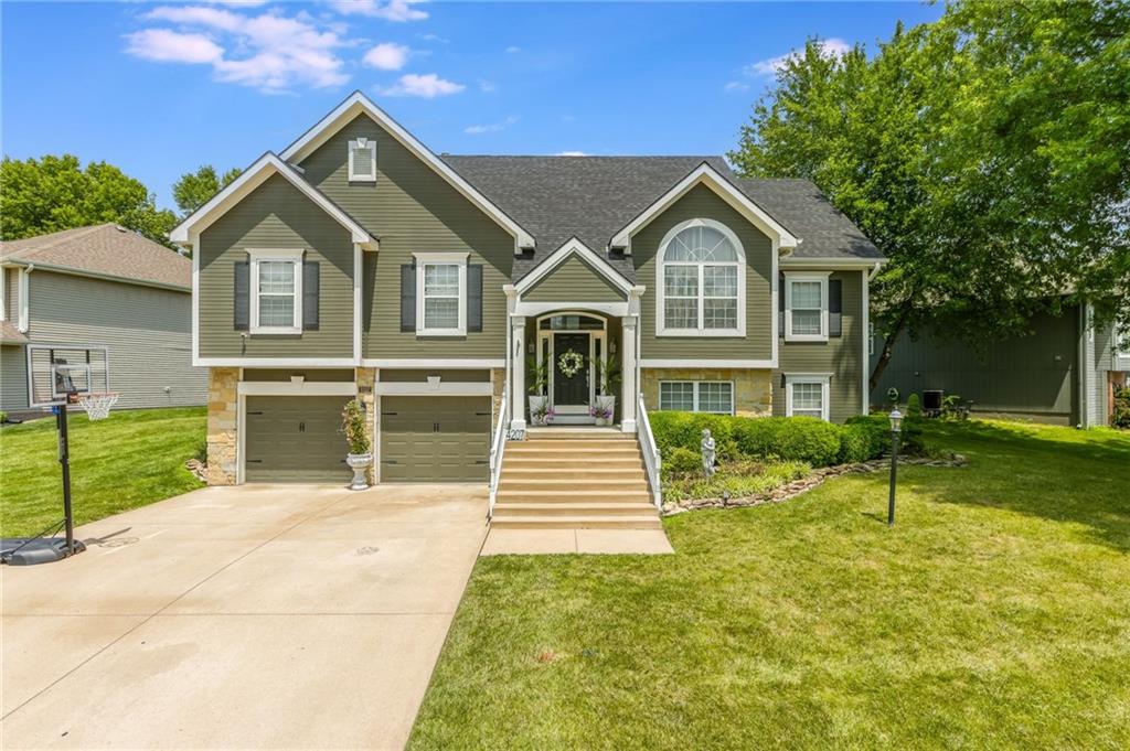 Listing Photo MLS #HMS2618639