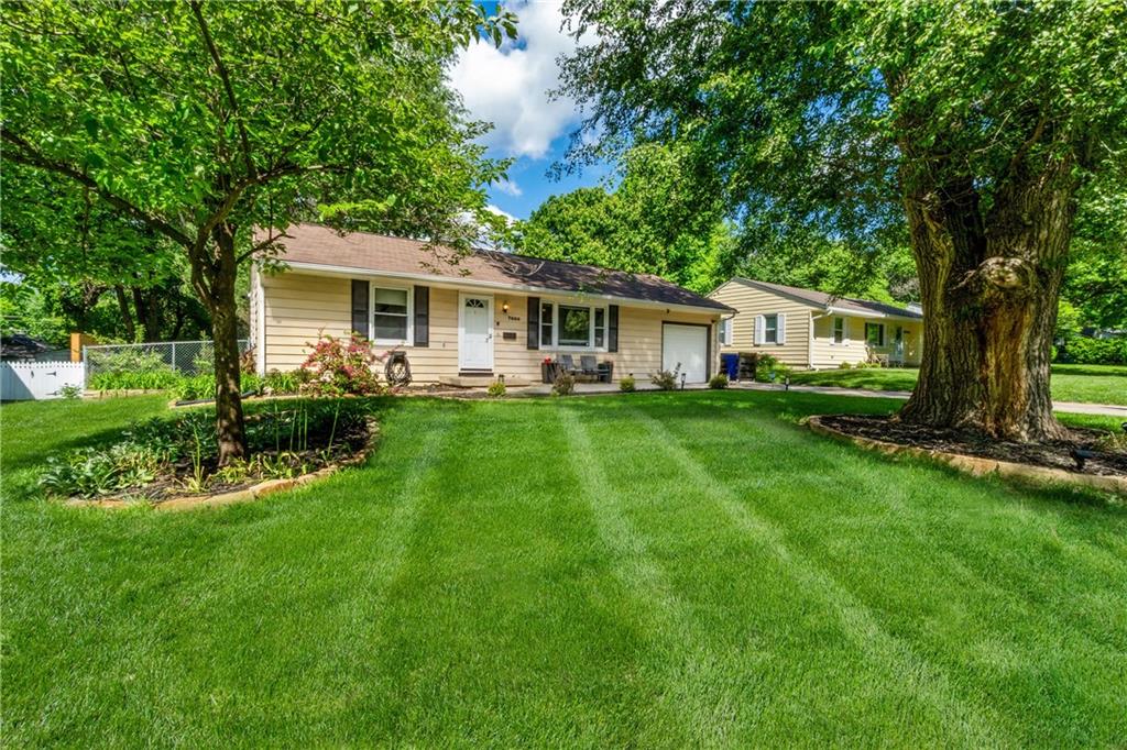 Listing Photo MLS #HMS2618710