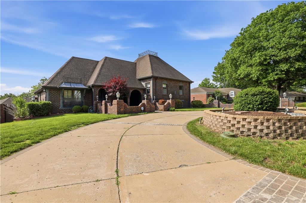 Listing Photo MLS #HMS2618892