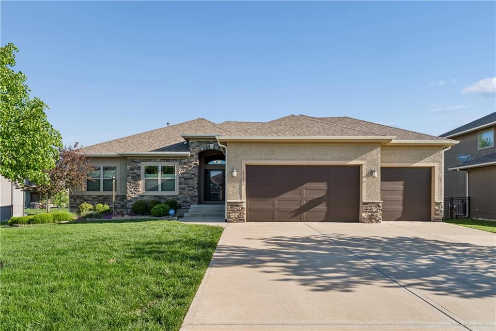 Listing Photo MLS #HMS2618908