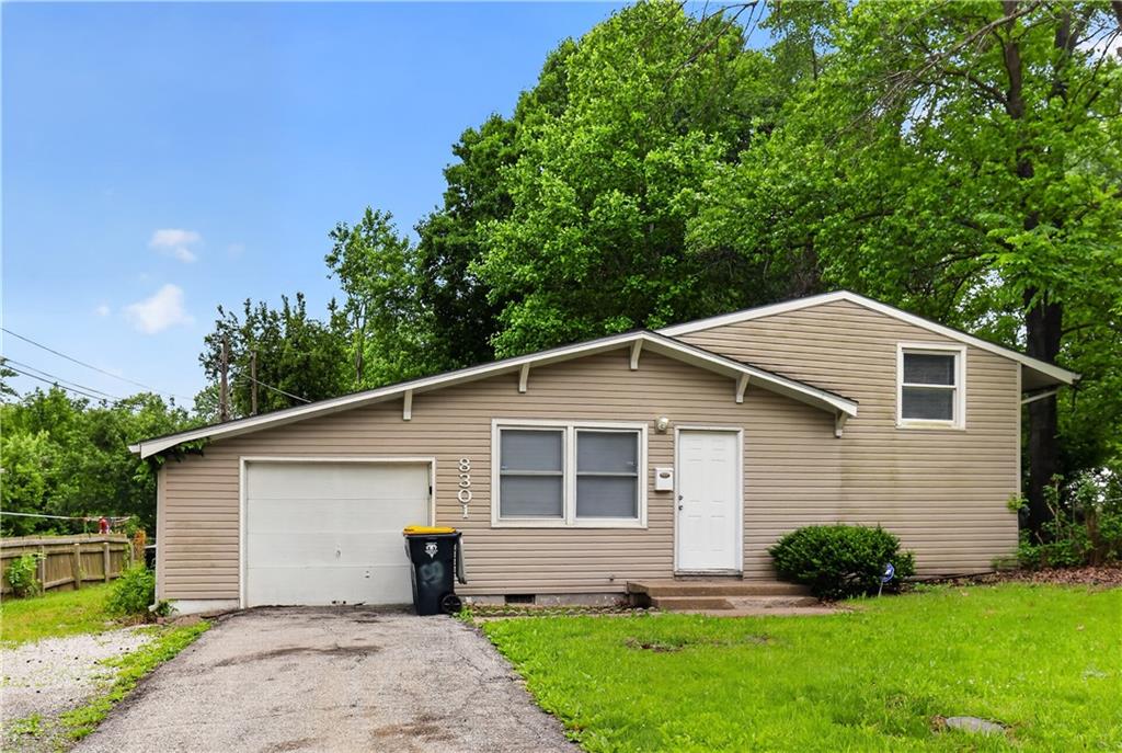 Listing Photo MLS #HMS2619044