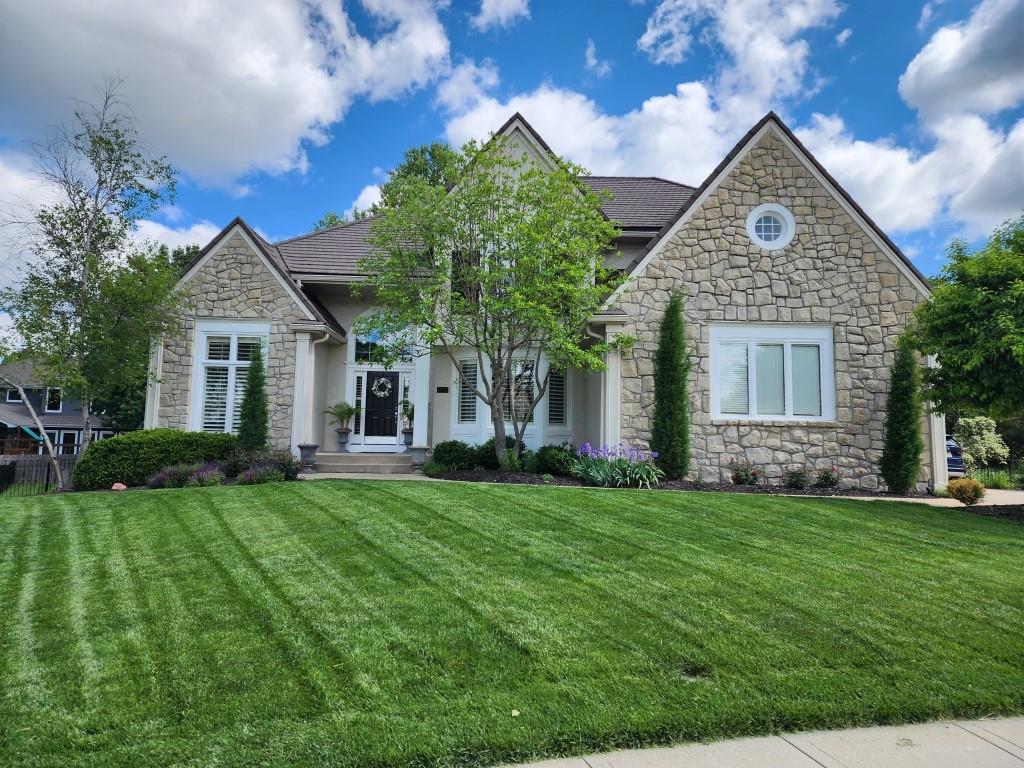 Listing Photo MLS #HMS2619081