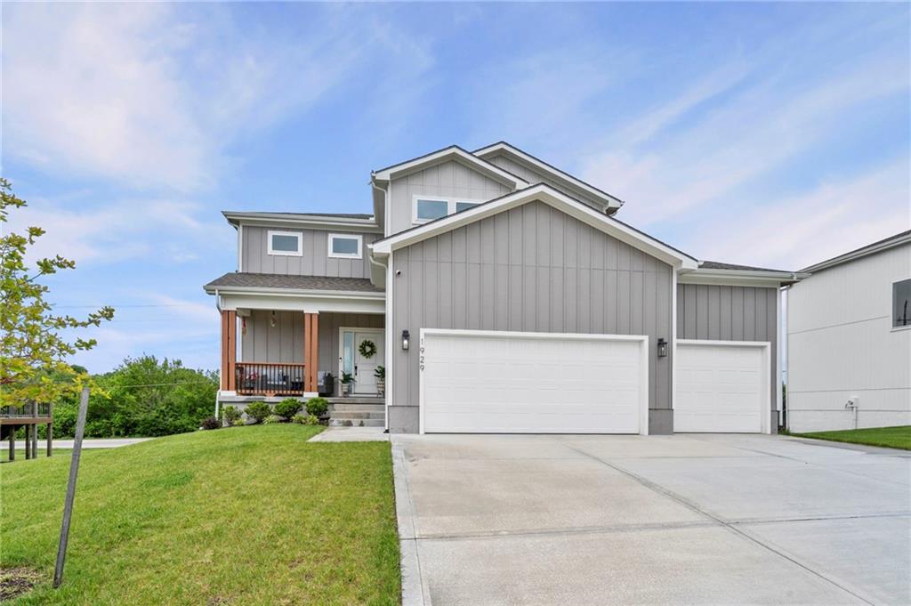 Listing Photo MLS #HMS2619207