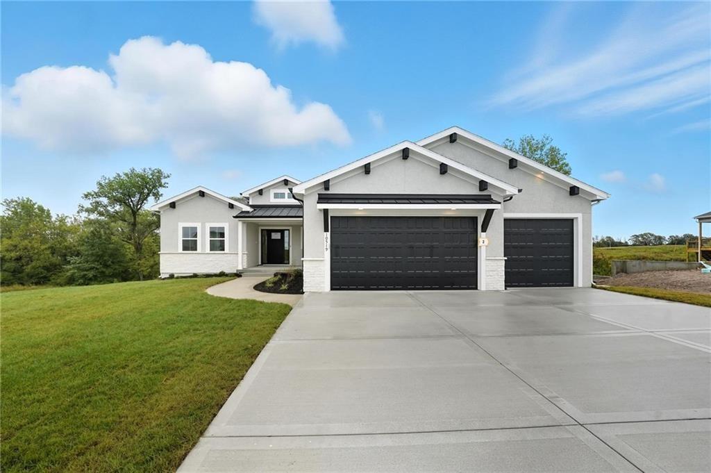 Listing Photo MLS #HMS2619240