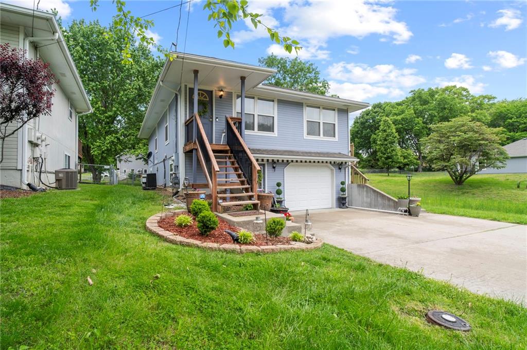 Listing Photo MLS #HMS2619249