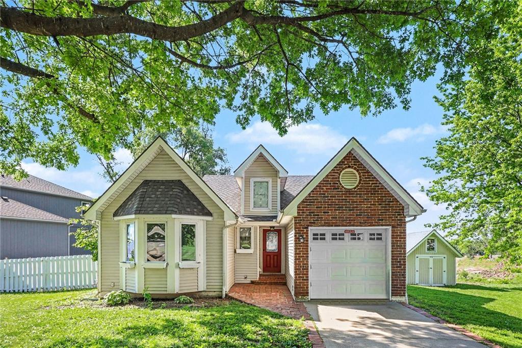Listing Photo MLS #HMS2619634