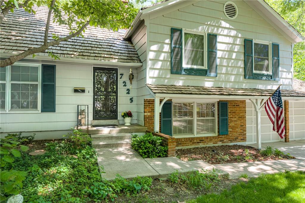 Listing Photo MLS #HMS2619679