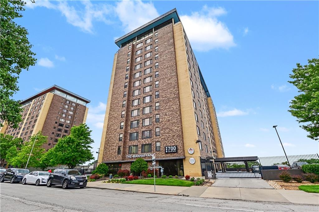 Listing Photo MLS #HMS2619696