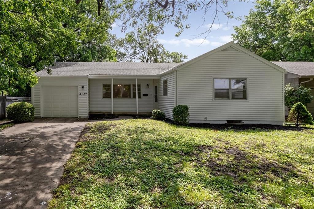Listing Photo MLS #HMS2619911