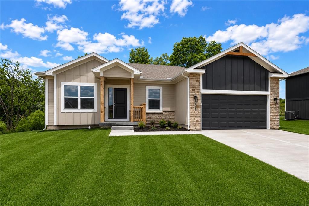 Listing Photo MLS #HMS2620014