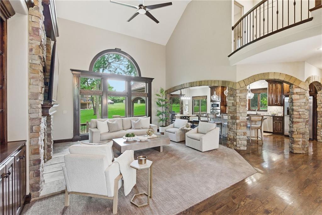Listing Photo MLS #HMS2620333