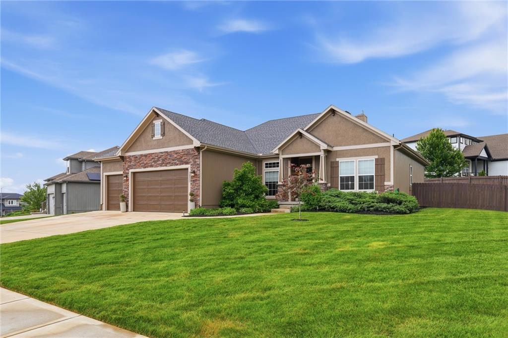 Listing Photo MLS #HMS2620389