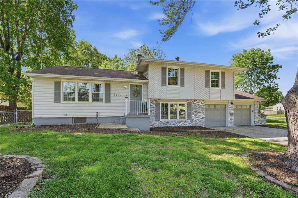 Listing Photo MLS #HMS2620631
