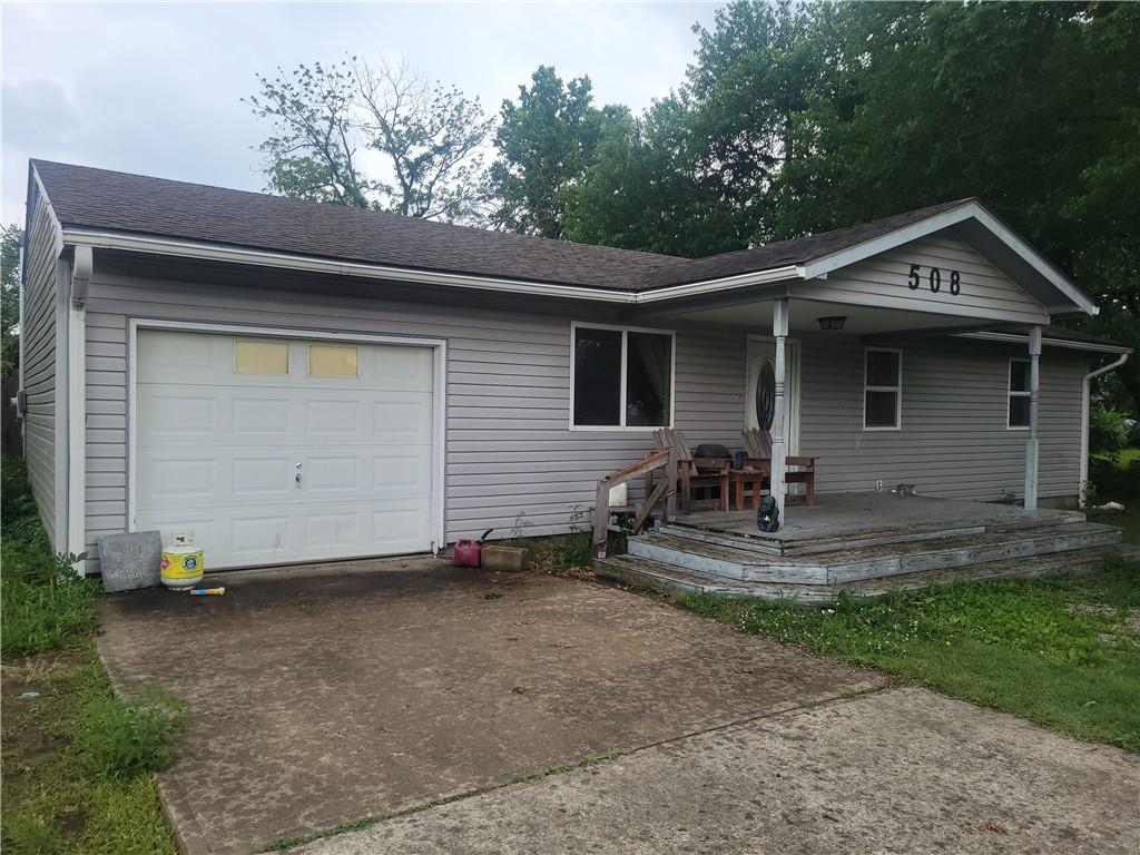 Listing Photo MLS #HMS2621118
