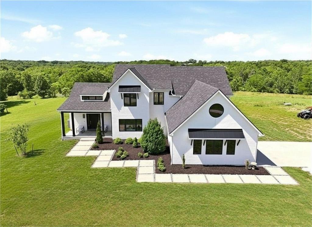 Listing Photo MLS #HMS2621347