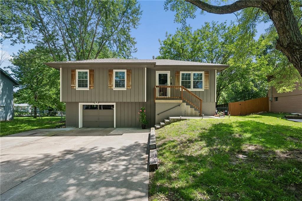 Listing Photo MLS #HMS2621412