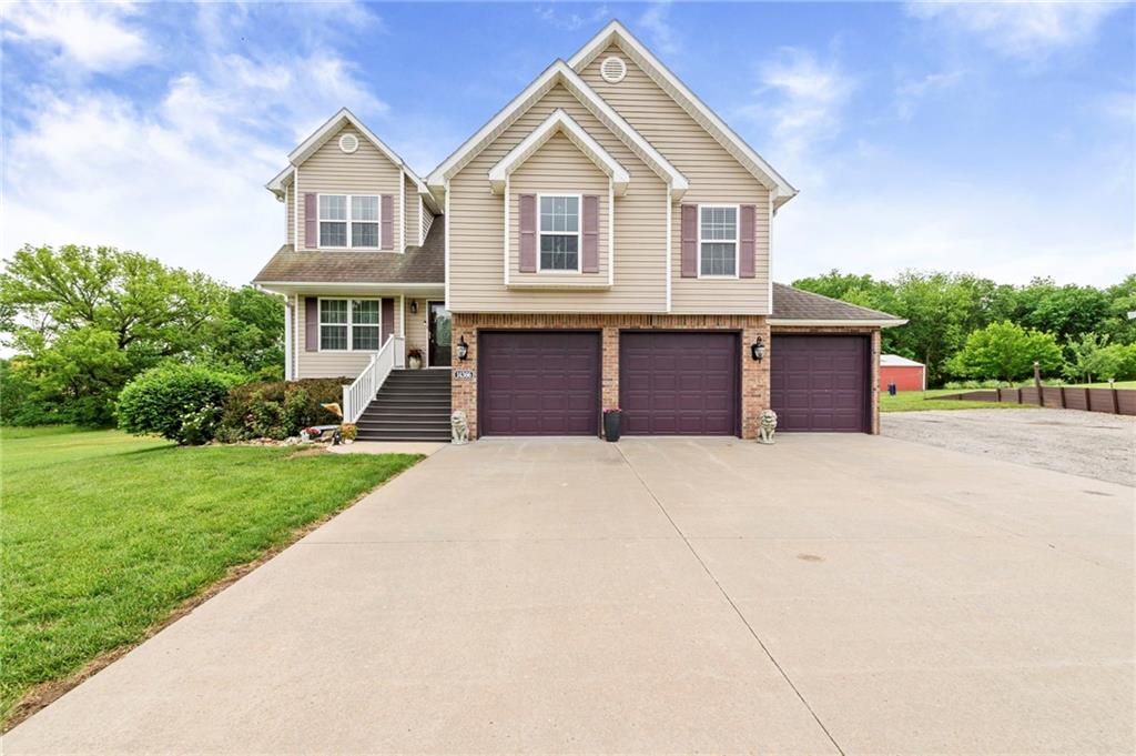 Listing Photo MLS #HMS2621474
