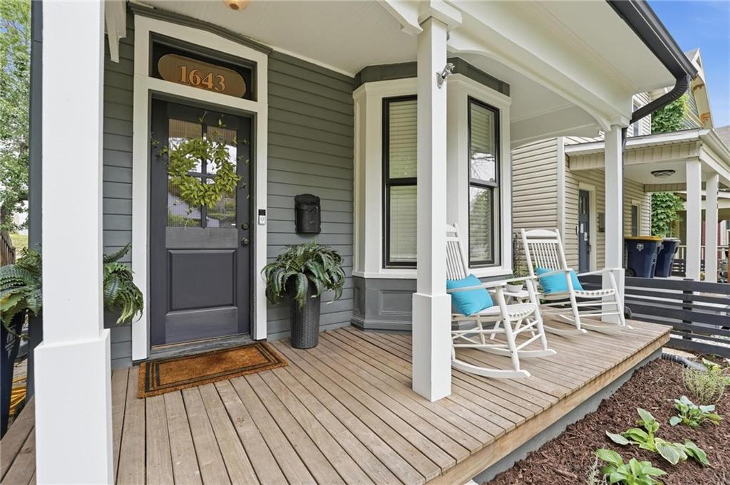 Listing Photo MLS #HMS2621555