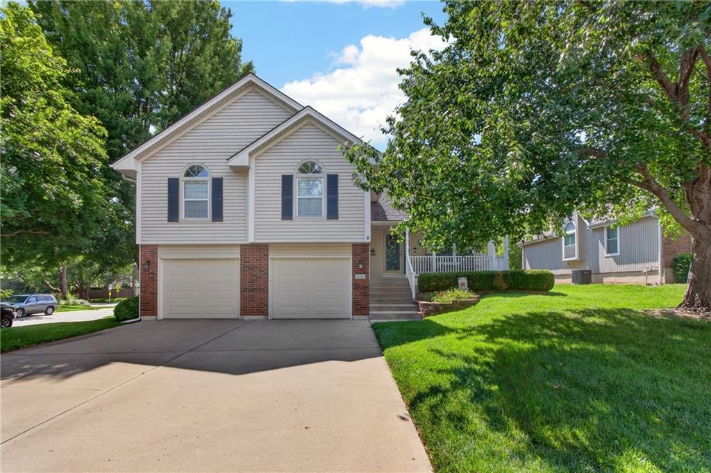 Listing Photo MLS #HMS2621556