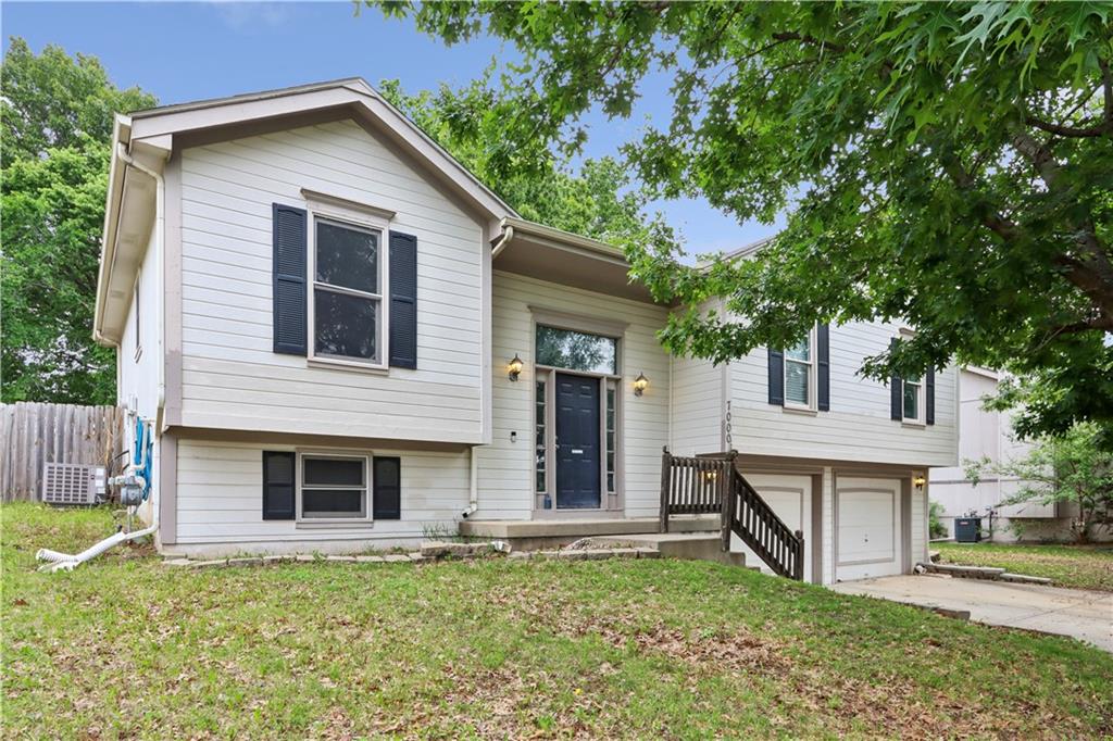 Listing Photo MLS #HMS2621572