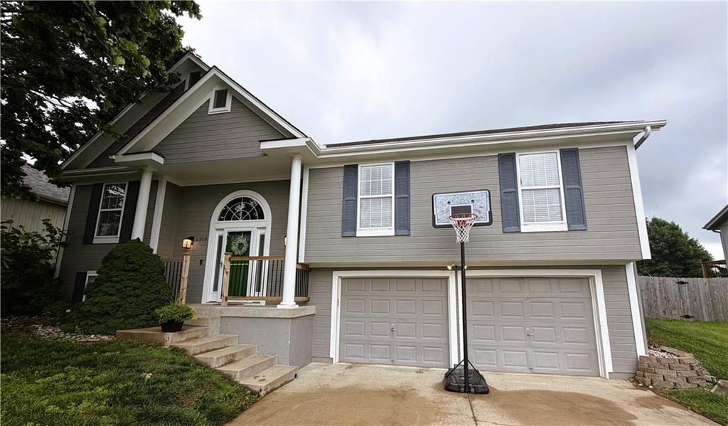 Listing Photo MLS #HMS2622055