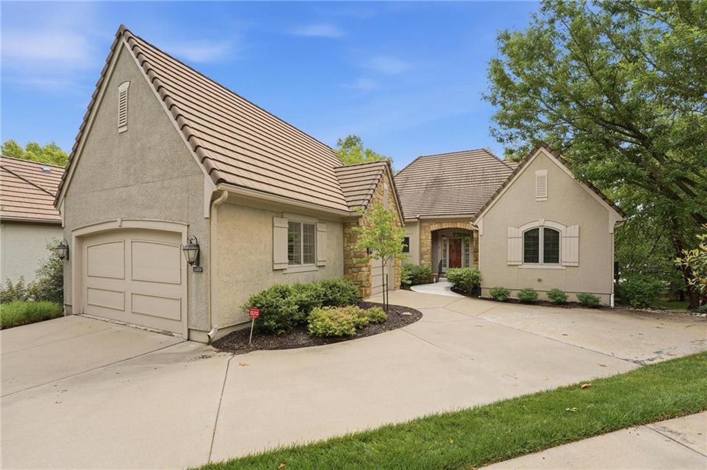 Listing Photo MLS #HMS2622365