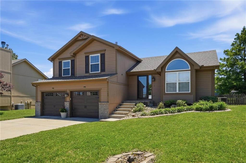 Listing Photo MLS #HMS2622405
