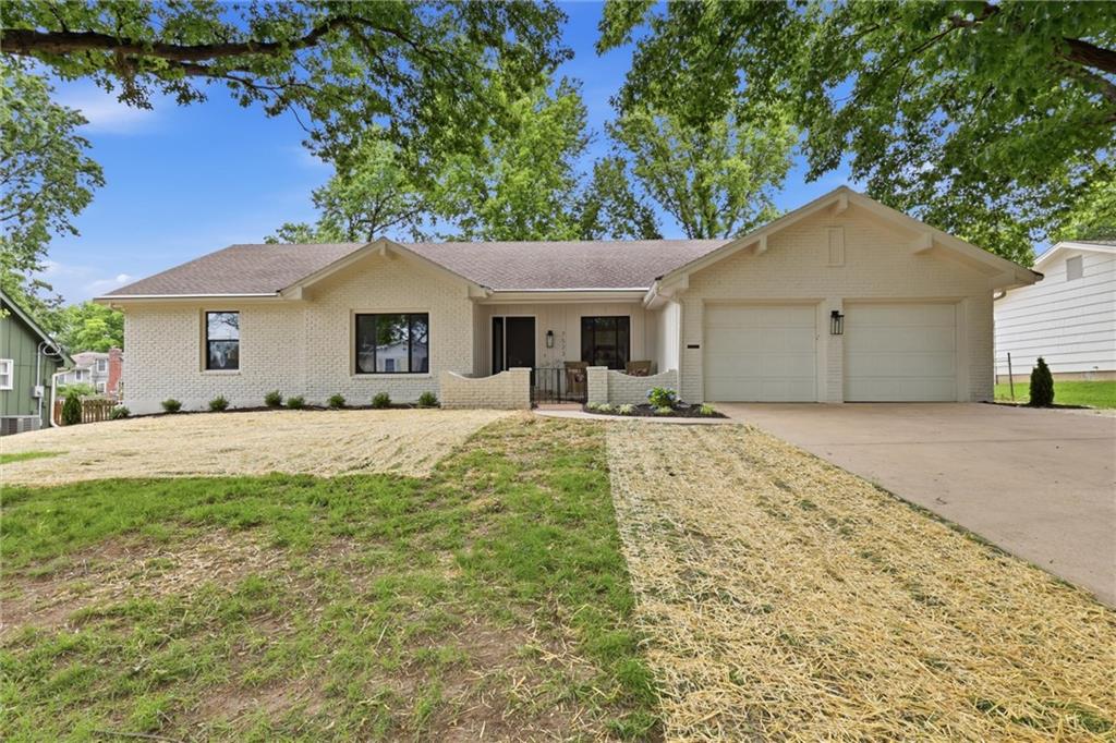 Listing Photo MLS #HMS2622620