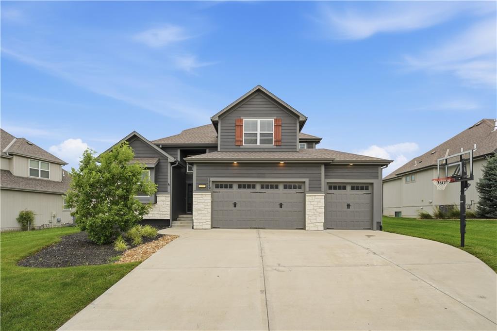 Listing Photo MLS #HMS2622642