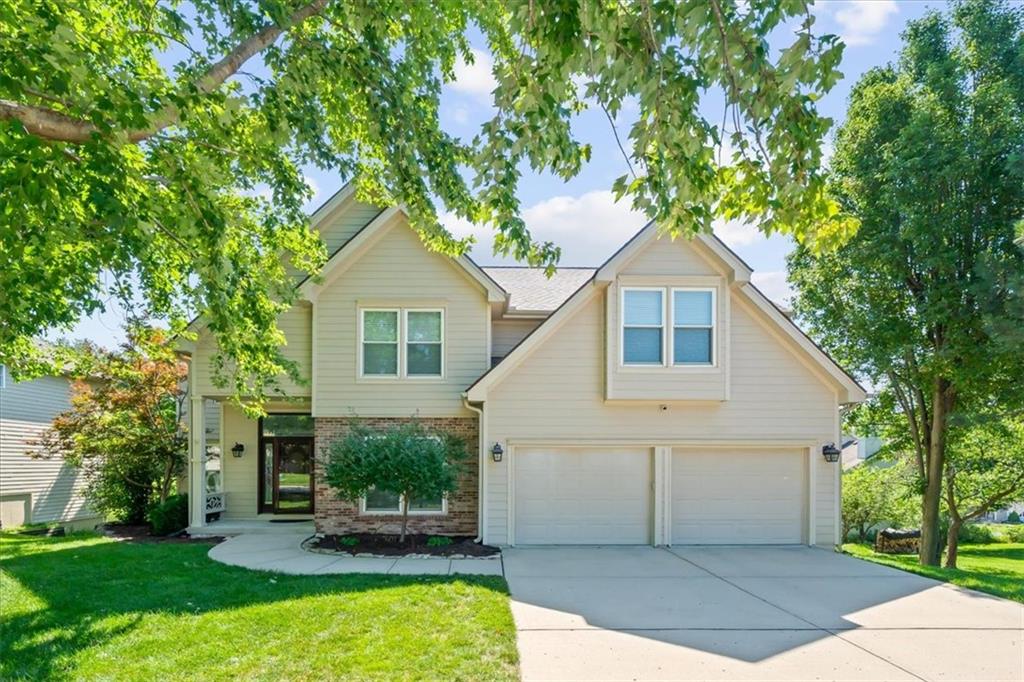 Listing Photo MLS #HMS2622700