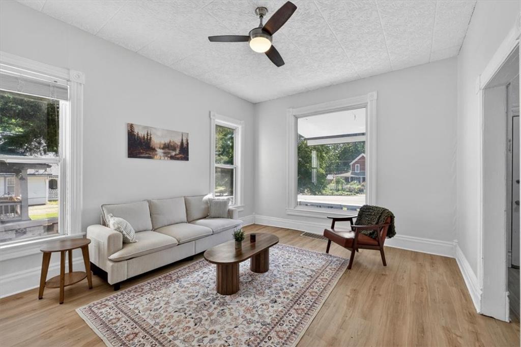 Listing Photo MLS #HMS2622945