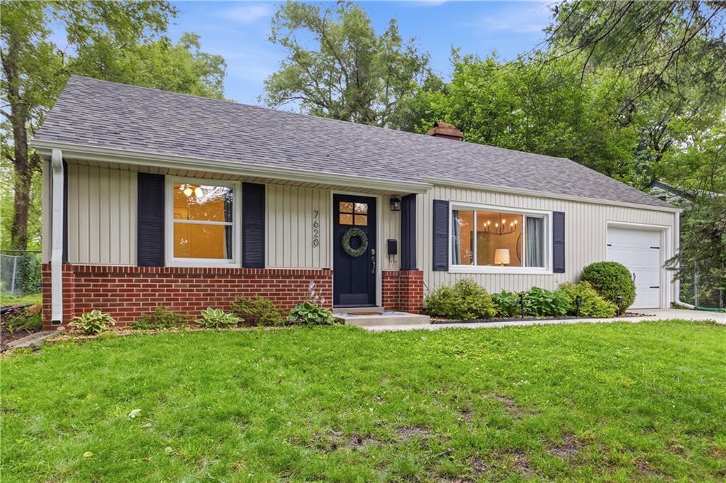 Listing Photo MLS #HMS2623132