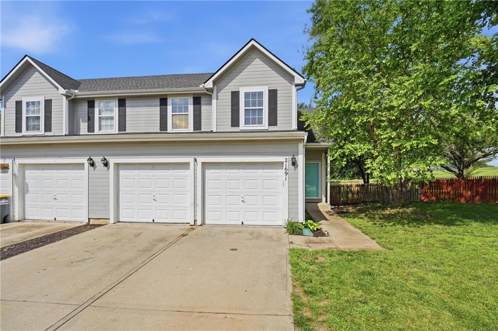 Listing Photo MLS #HMS2623193