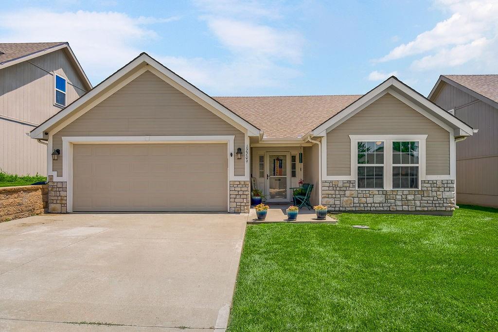 Listing Photo MLS #HMS2623259