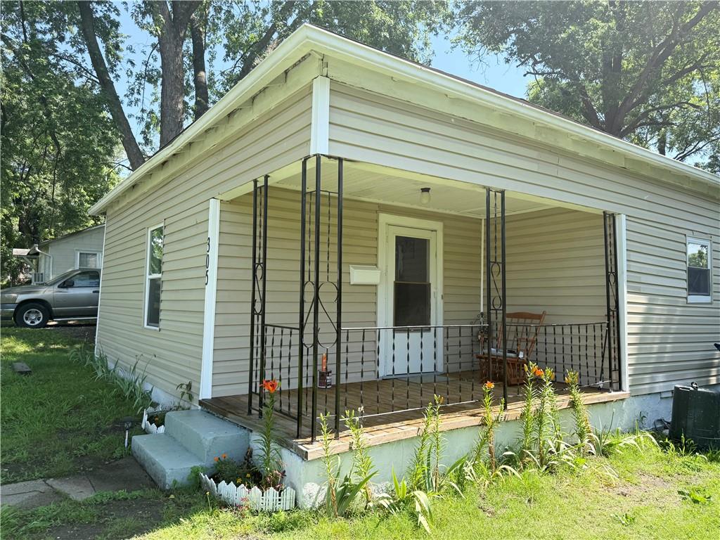 Listing Photo MLS #HMS2623399