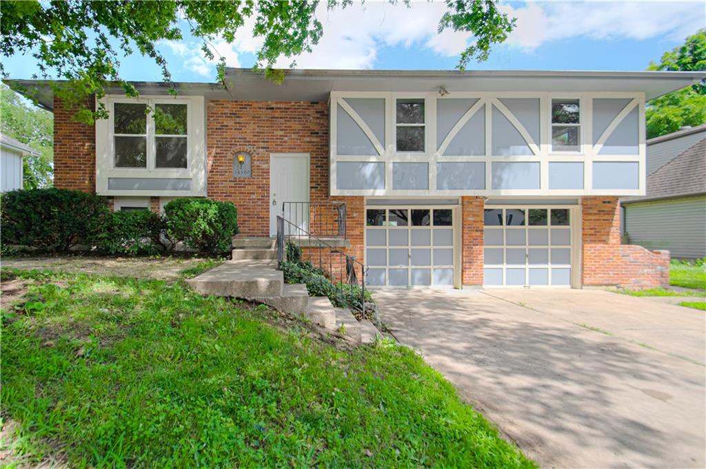 Listing Photo MLS #HMS2623679