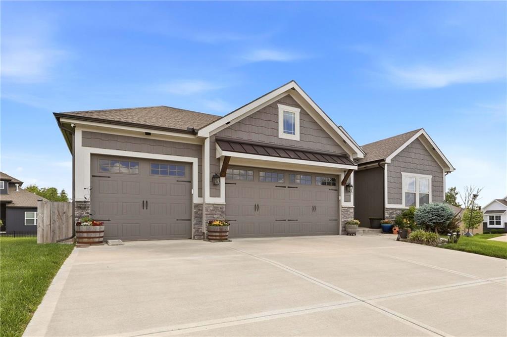 Listing Photo MLS #HMS2623694