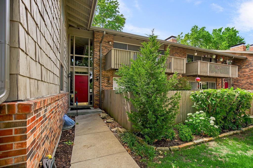 Listing Photo MLS #HMS2623786