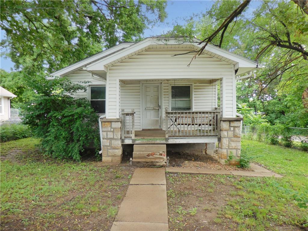 Listing Photo MLS #HMS2623905