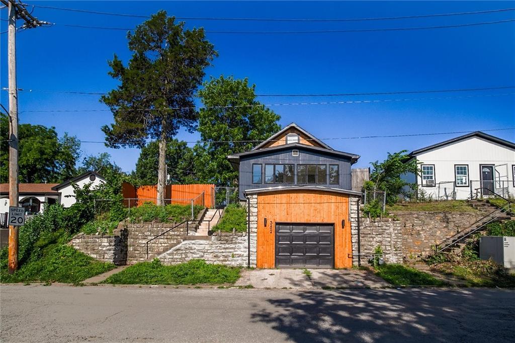 Listing Photo MLS #HMS2624018