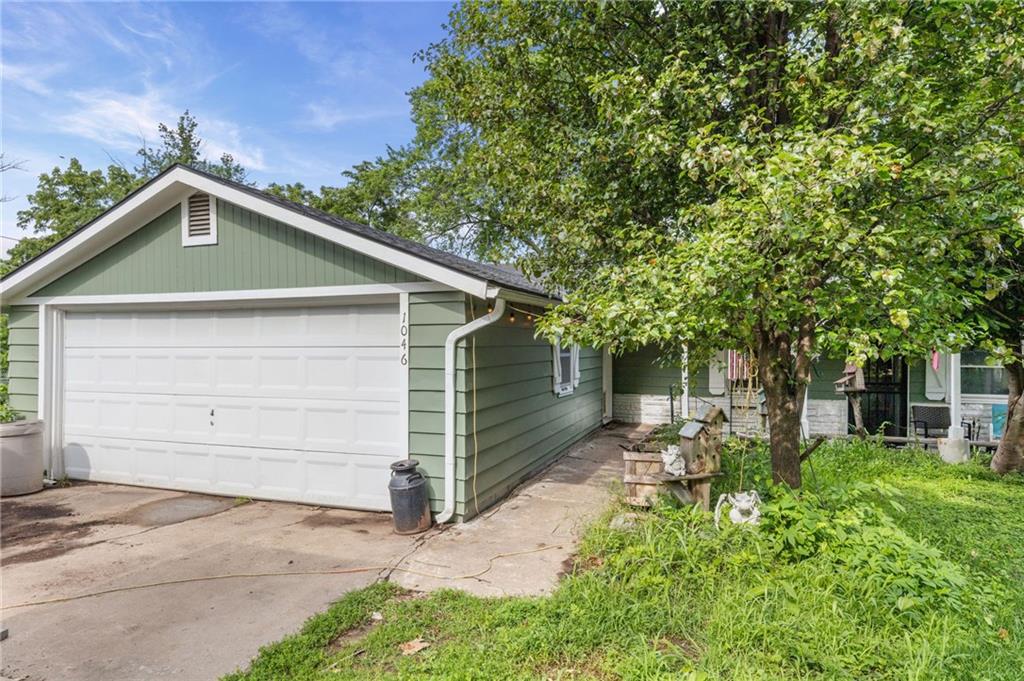 Listing Photo MLS #HMS2624180
