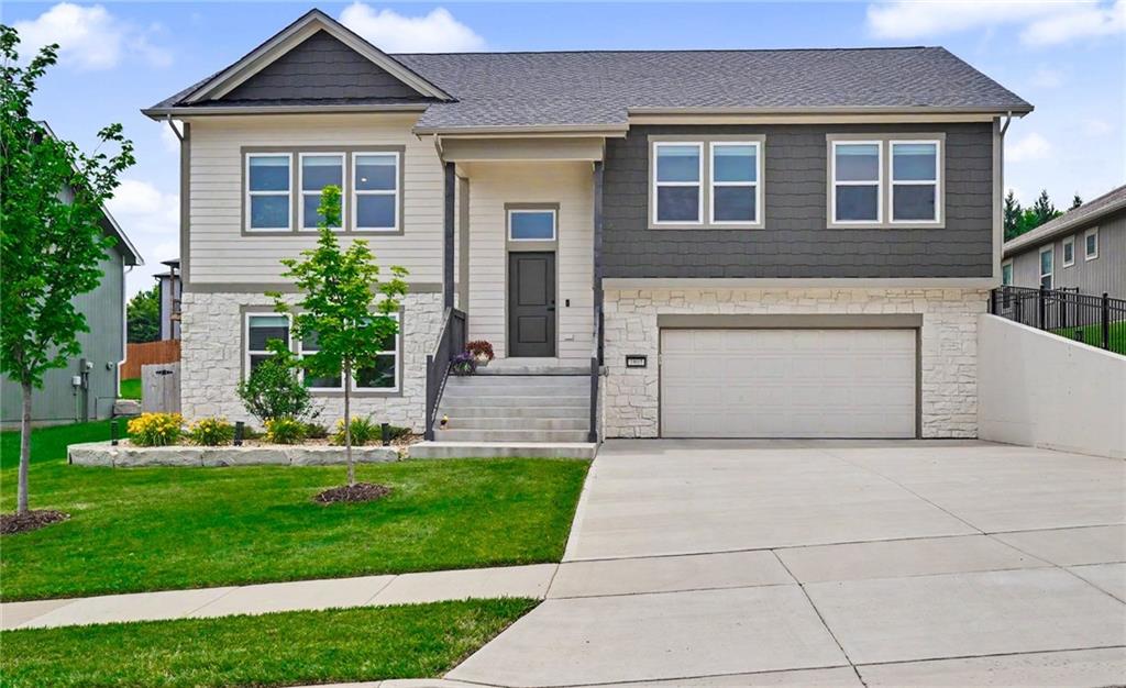 Listing Photo MLS #HMS2624242