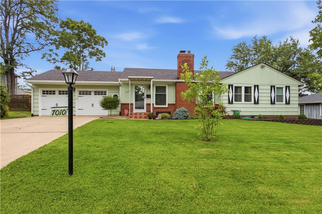 Listing Photo MLS #HMS2624441